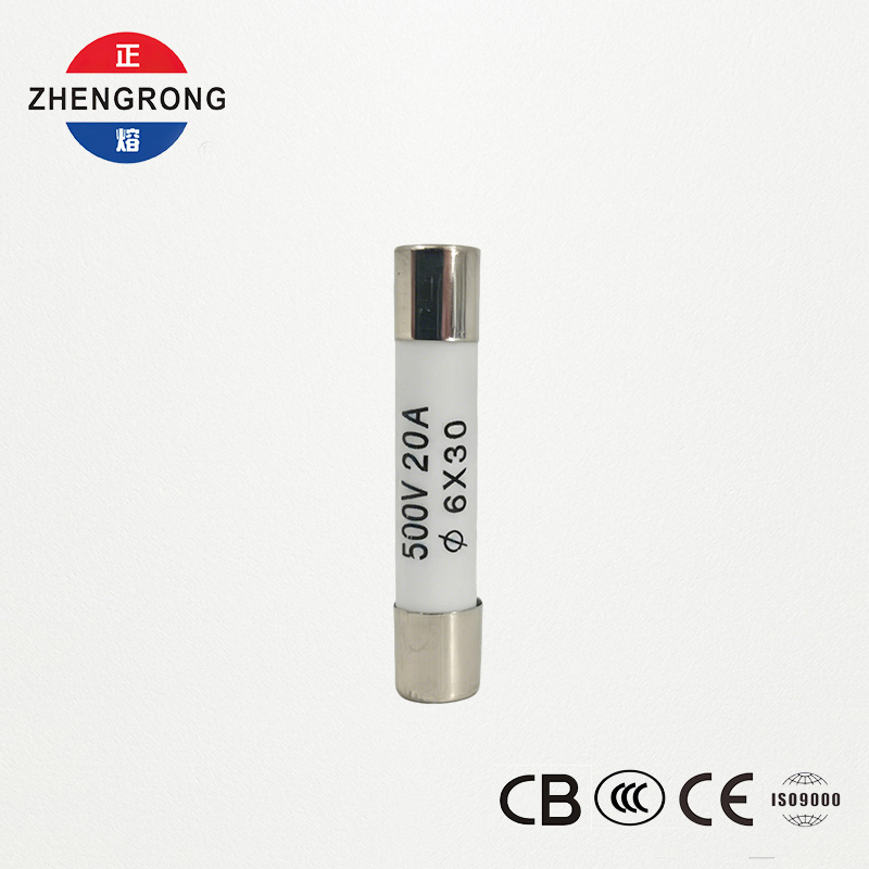 Висококачествени предпазители 6*30mm R058 20A за международни дистрибутори
